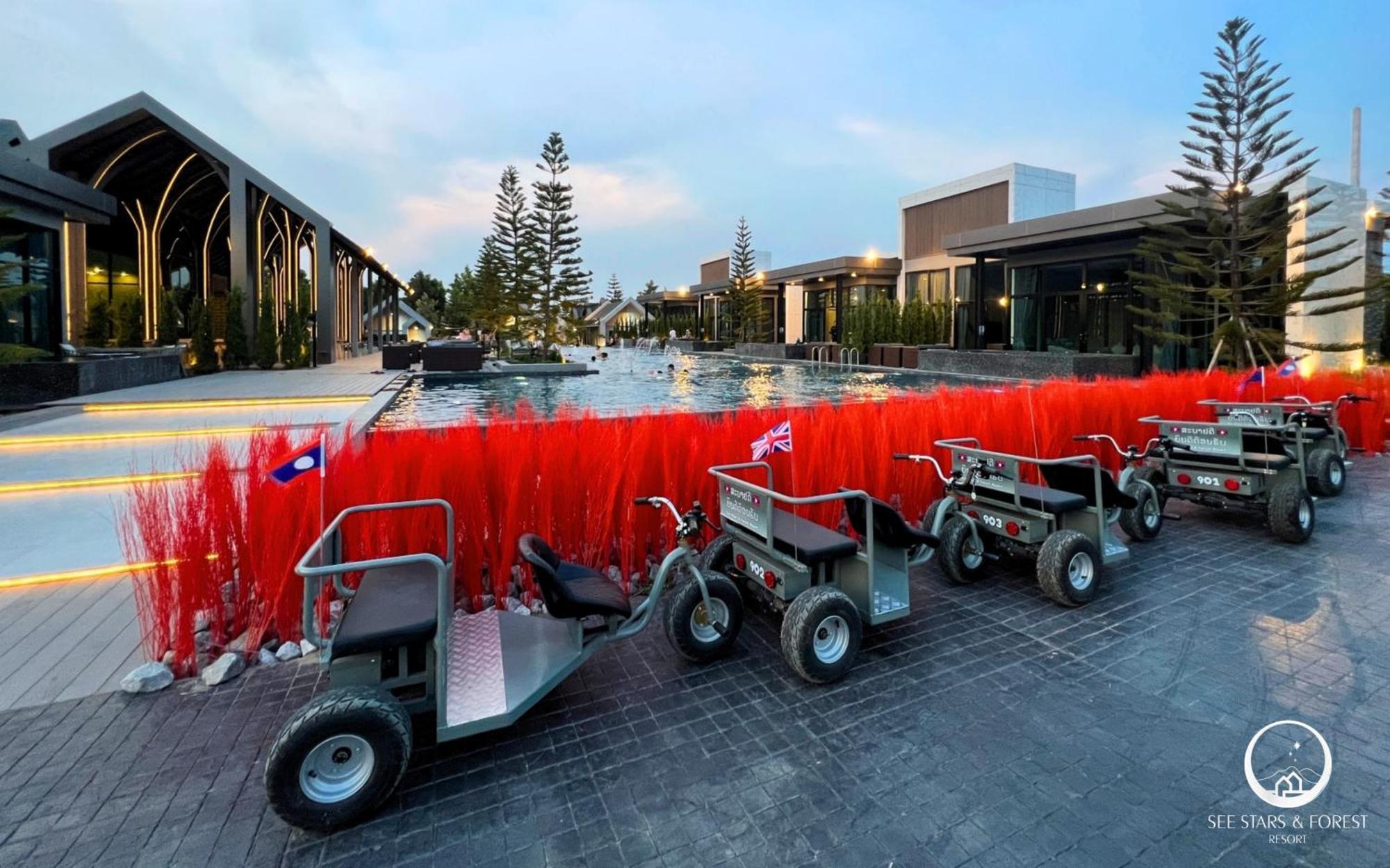 See Stars & Forest Resort Amphoe Sawang Daen Din Exterior foto